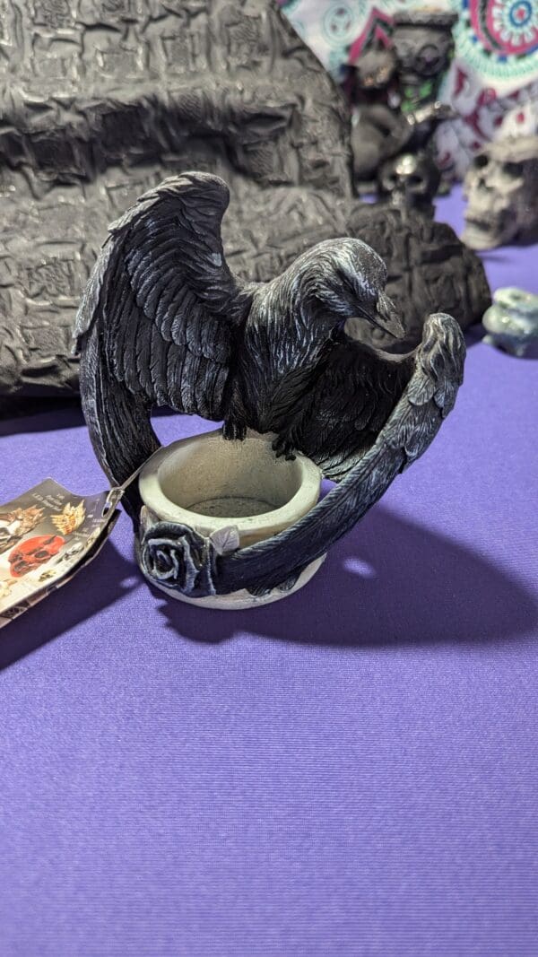 Raven Rose Tealight Holder - Image 3